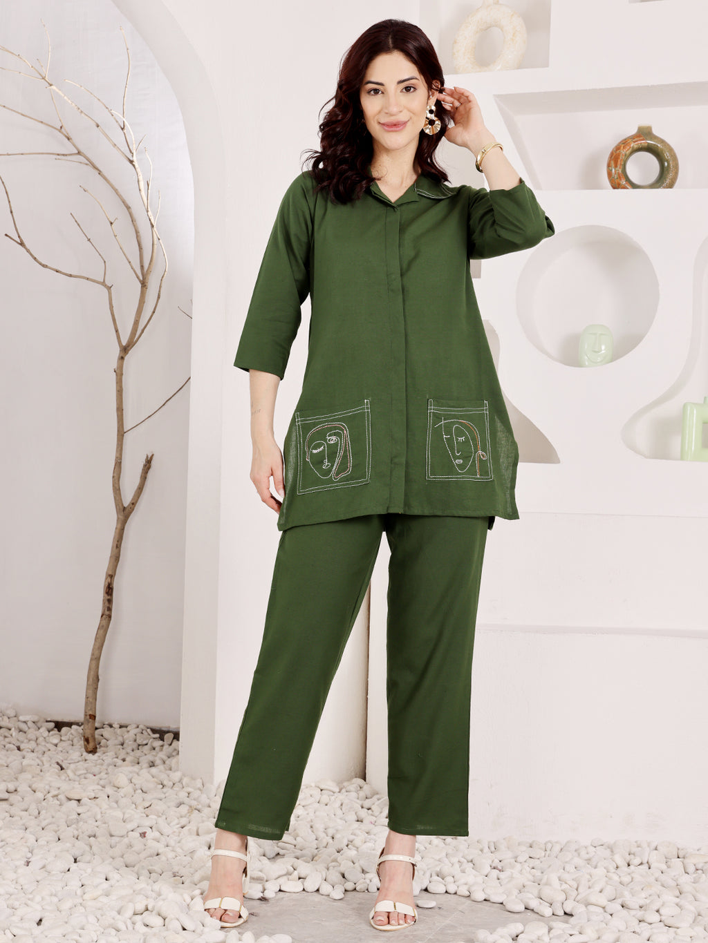 Women's Green Cotton Tunic Top And Pant Co-Ord Set With Embroidered Face Motif