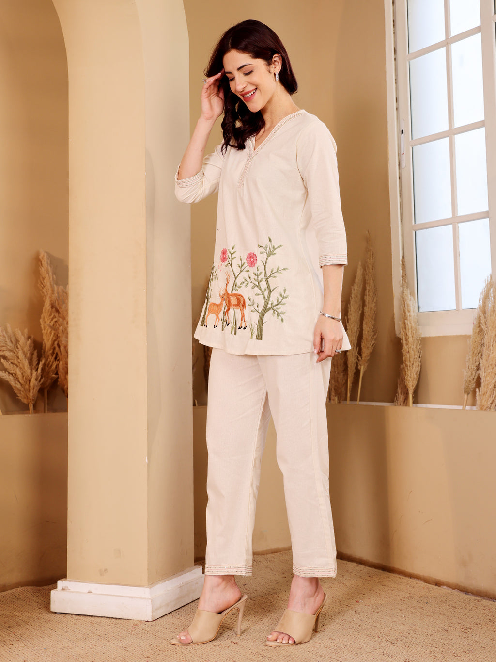White Embroidered Deer Kurta Pajama Set For Women