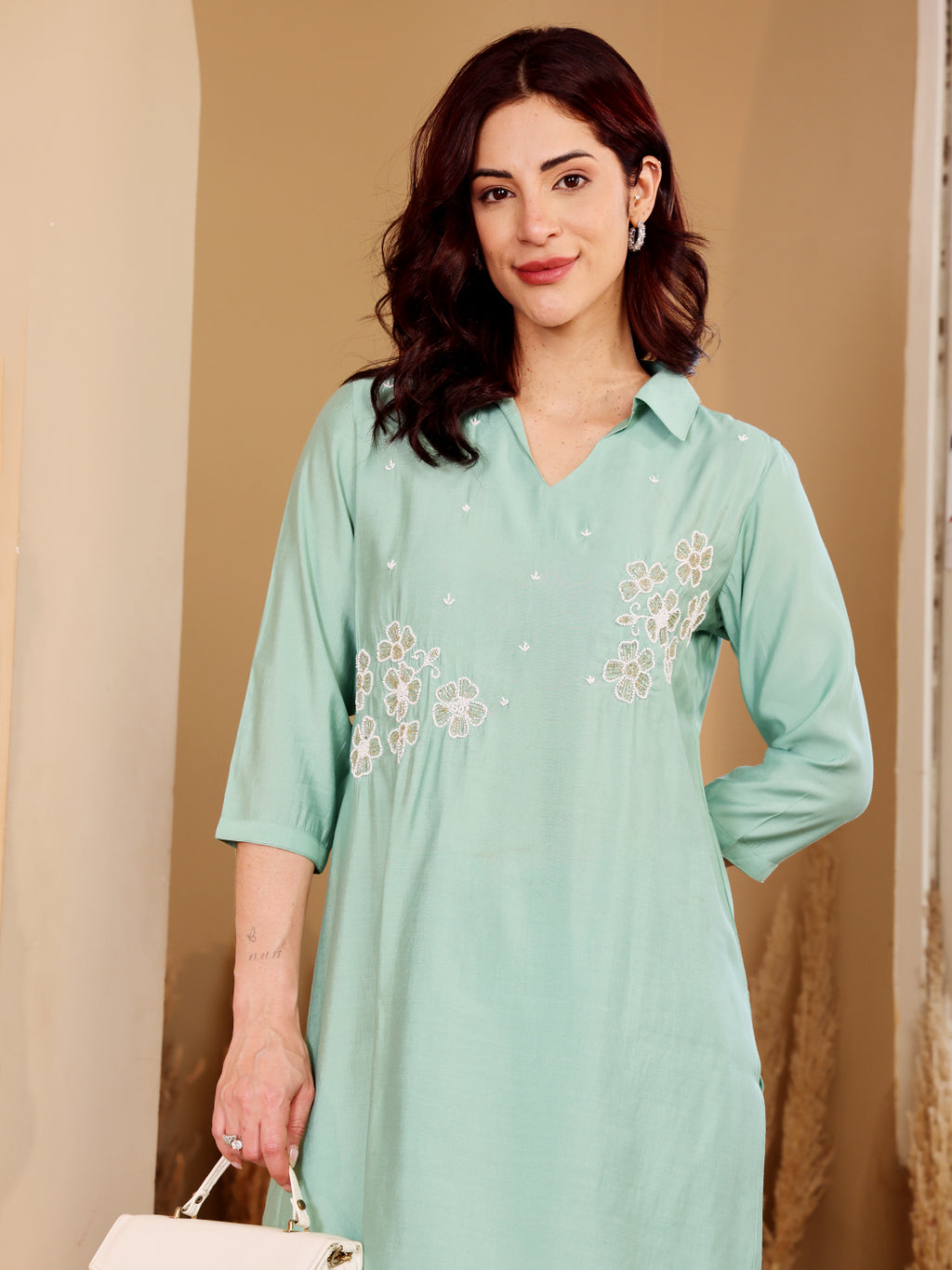 ROMAN SILK