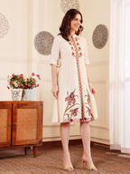 Elegant White Embroidered Floral Kurti With Mandarin Collar